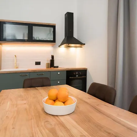 Luxury Bella - Centre W Free Parking Apartmán *