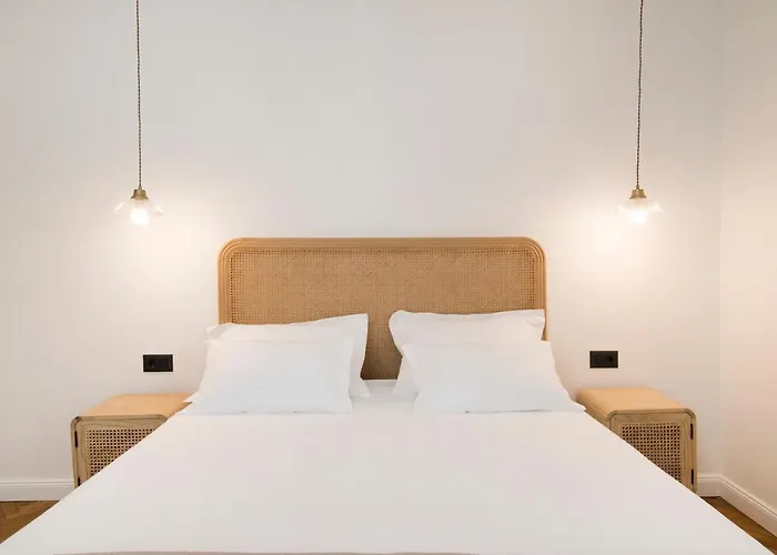 Luxury Bella - Centre W Free Parking Split