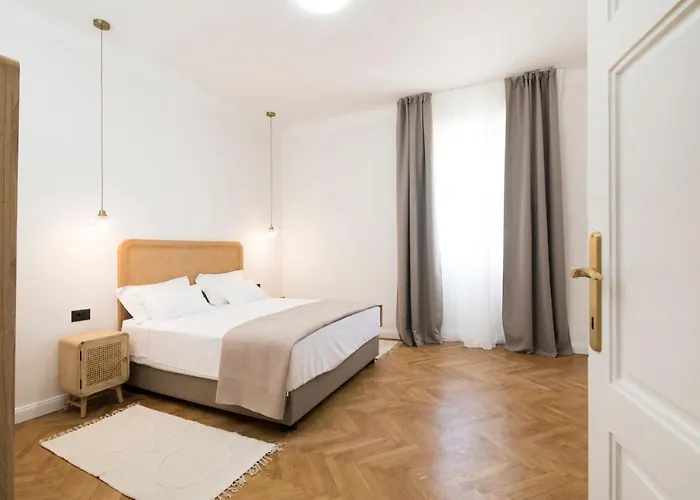 Luxury Bella - Centre W Free Parking *